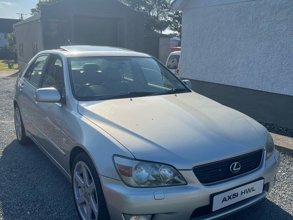 Lexus IS Saloon, Petrol, 2002, Silver