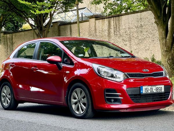 Kia Rio Hatchback, Diesel, 2015, Red