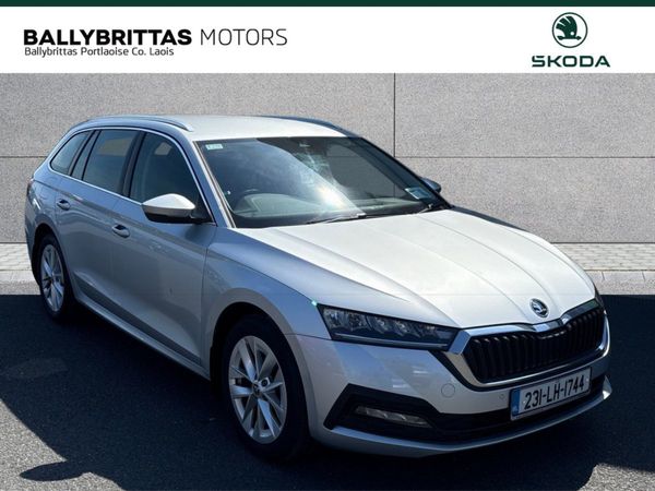 Skoda Octavia Estate, Diesel, 2023, Silver