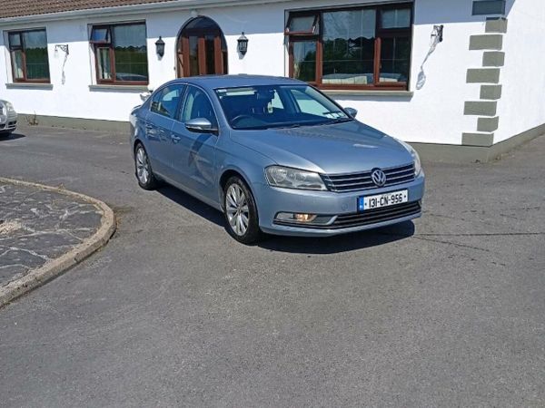 Volkswagen Passat Saloon, Diesel, 2013, Grey