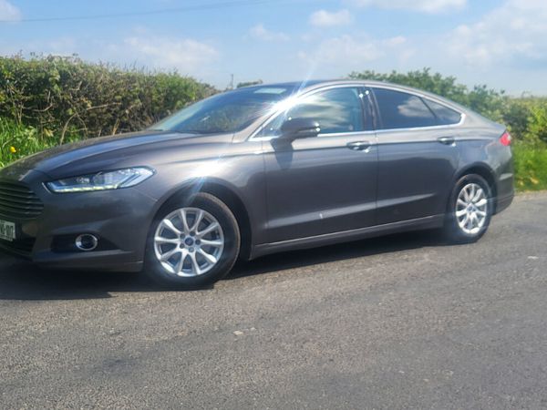Ford Mondeo Hatchback, Diesel, 2015, Grey