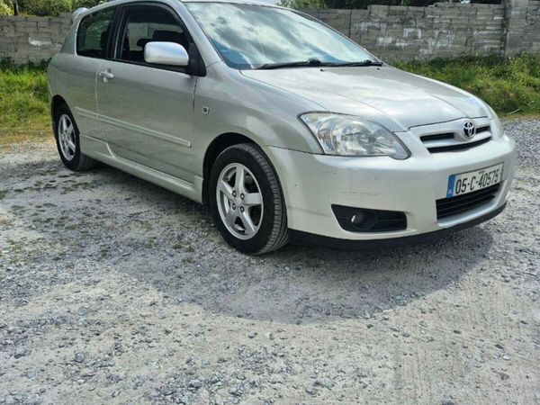 Toyota Corolla Hatchback, Diesel, 2005, Silver