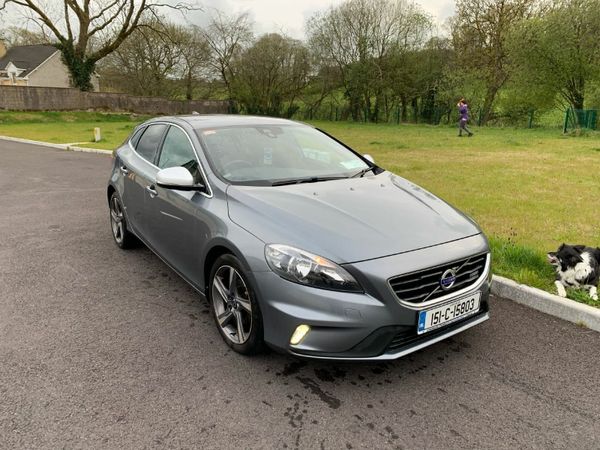 Volvo V40 Hatchback, Diesel, 2015, Grey