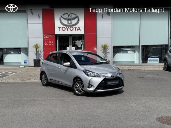 Toyota Yaris Hatchback, Petrol, 2017, Silver