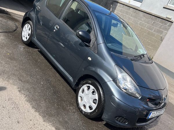 Toyota Aygo Hatchback, Petrol, 2011, Grey