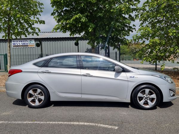 Hyundai i40 Saloon, Diesel, 2012, Silver