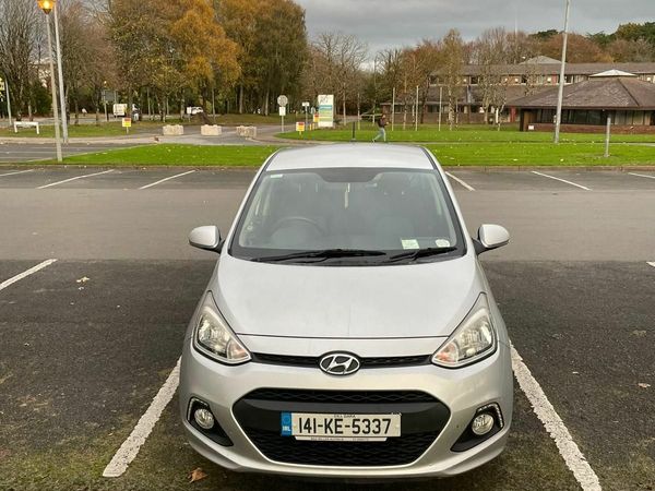Hyundai i10 Hatchback, Petrol, 2014, Silver