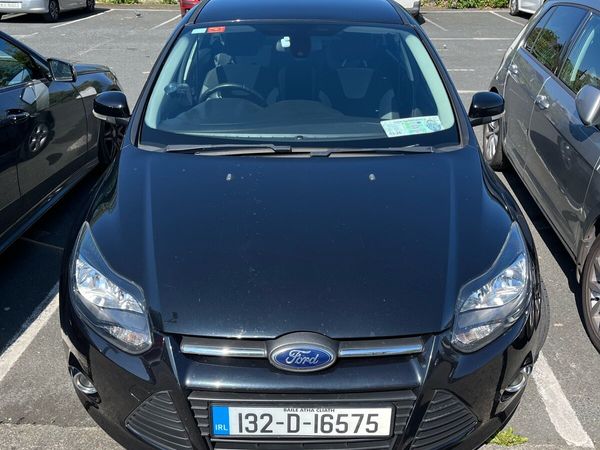 Ford Focus Hatchback, Petrol, 2013, Black