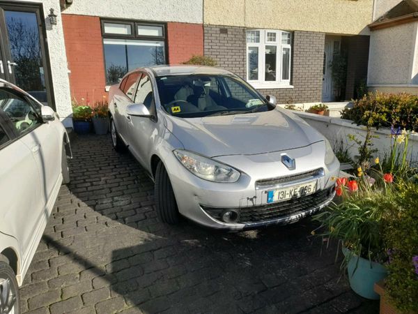 Renault Fluence Saloon, Diesel, 2013, Silver