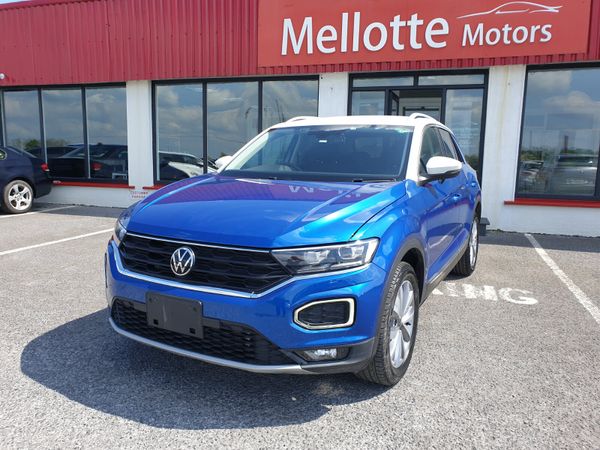 Volkswagen T-Roc Hatchback, Petrol, 2022, Blue