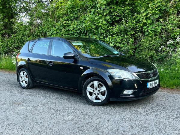 Kia Ceed Hatchback, Diesel, 2011, Black