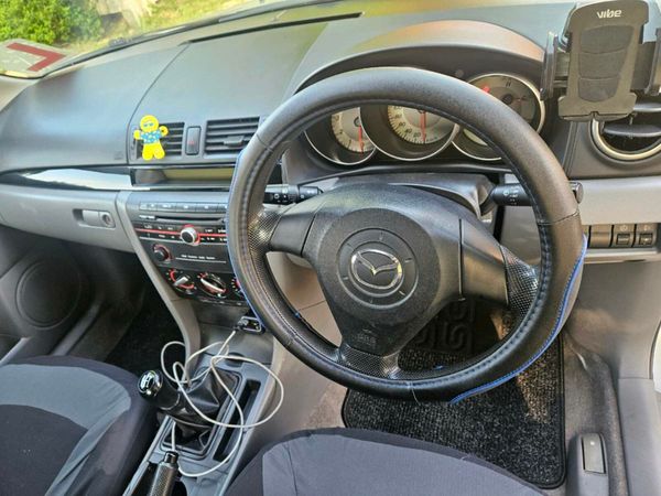 Mazda Mazda3 Saloon, Diesel, 2009, Grey