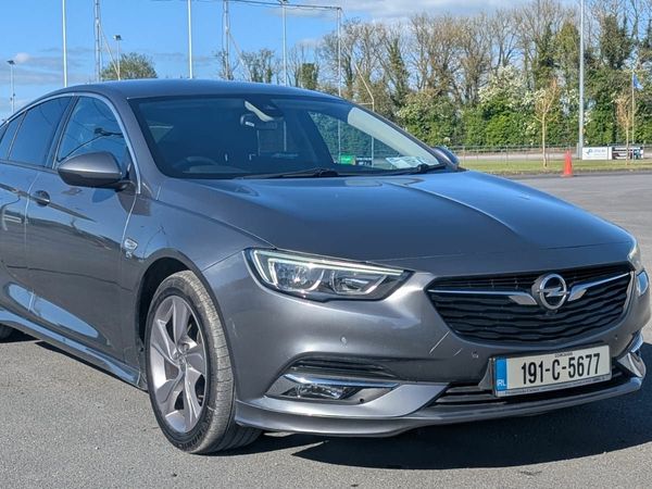 Opel Insignia Hatchback, Petrol, 2019, Grey