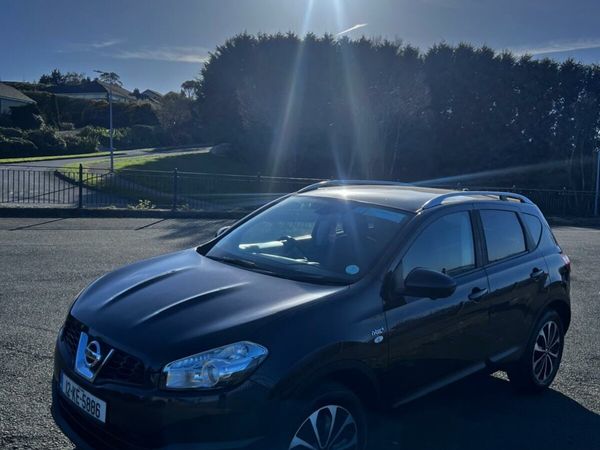 Nissan Qashqai Hatchback, Diesel, 2012, Black