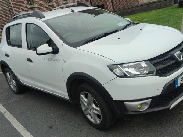 Dacia Sandero Stepway Hatchback, Diesel, 2015, White