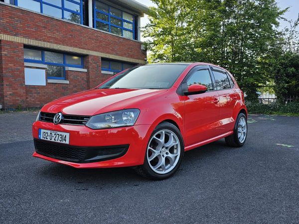 Volkswagen Polo Hatchback, Petrol, 2013, Red