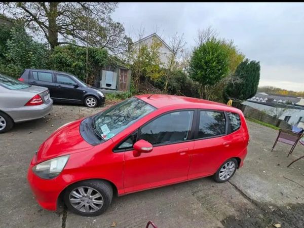Honda Jazz Hatchback, Petrol, 2008, Red