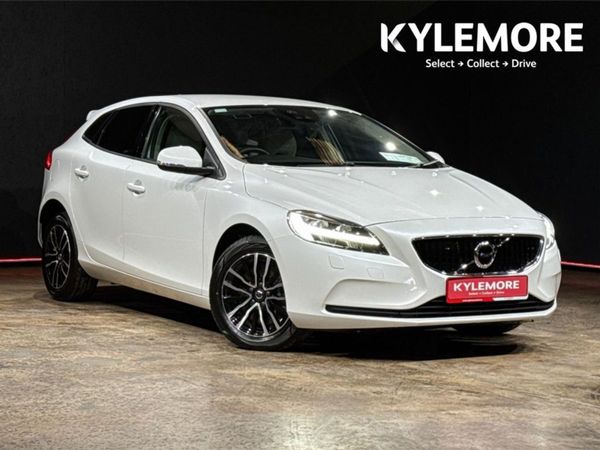 Volvo V40 Hatchback, Petrol, 2020, White