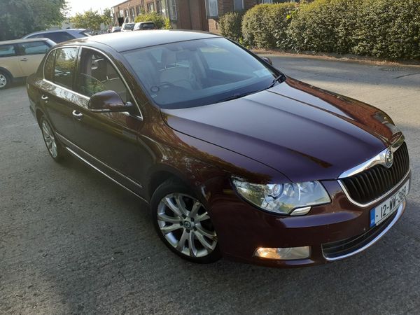 Skoda Superb Saloon, Diesel, 2012, Red