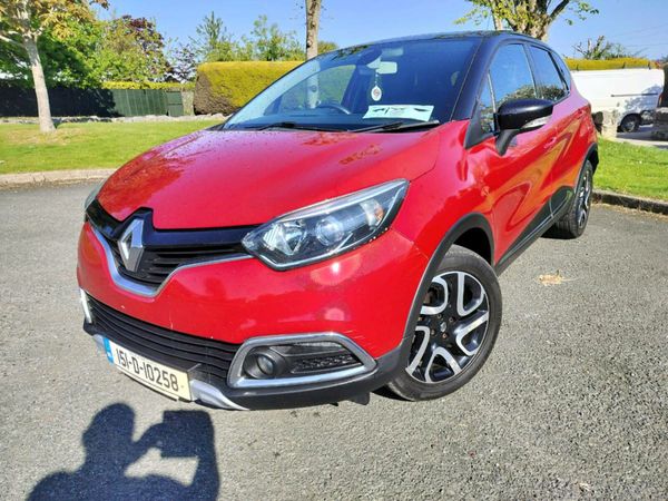 Renault Captur Hatchback, Diesel, 2015, Red