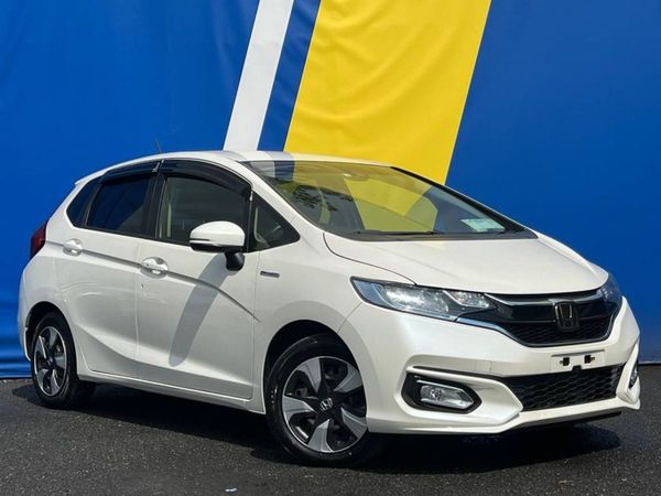 Honda Fit Hatchback, Hybrid, 2018, White