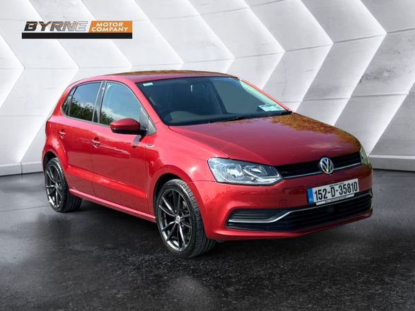 Volkswagen Polo Hatchback, Petrol, 2015, Red