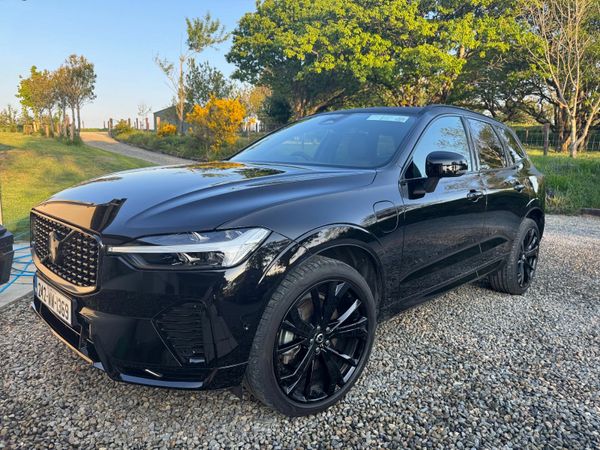 Volvo XC60 SUV, Petrol Plug-in Hybrid, 2024, Black