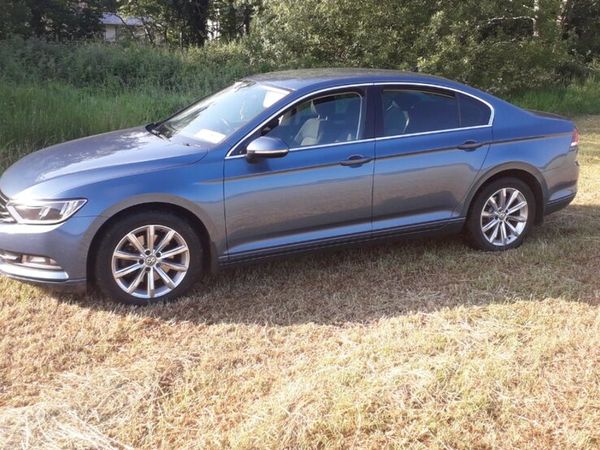 Volkswagen Passat Saloon, Diesel, 2017, Blue