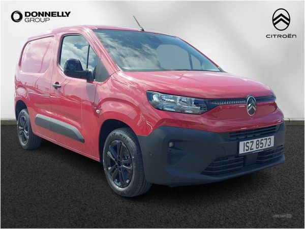 Citroen Berlingo , Diesel, 2025, Red