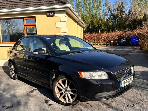 Volvo S40 Saloon, Diesel, 2010, Black