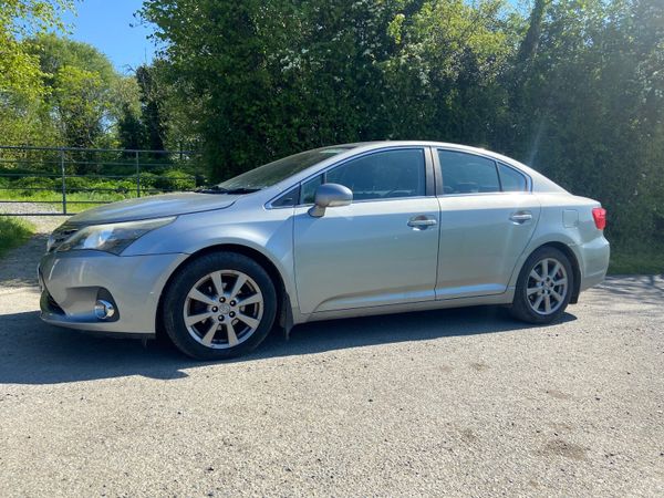 Toyota Avensis Saloon, Diesel, 2012, Grey