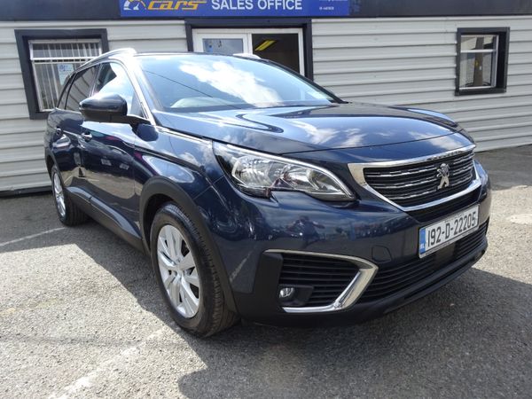 Peugeot 5008 MPV, Diesel, 2019, Blue