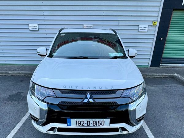 Mitsubishi Outlander SUV, Petrol Plug-in Hybrid, 2019, White