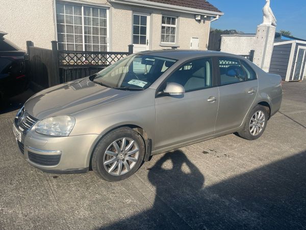 Volkswagen Jetta Saloon, Diesel, 2007, Beige