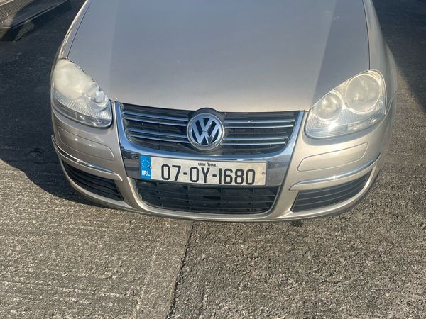 Volkswagen Jetta Saloon, Diesel, 2007, Beige