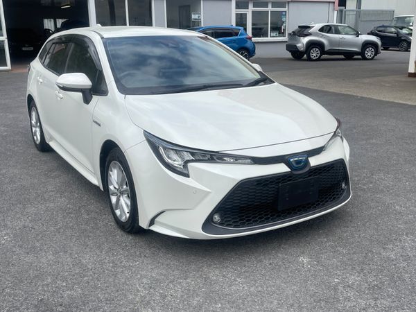 Toyota Corolla Estate, Petrol Hybrid, 2020, White