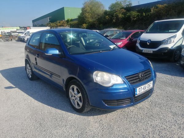 Volkswagen Polo Hatchback, Petrol, 2007, Blue