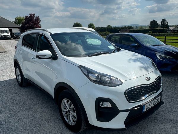 Kia Sportage SUV, Diesel Hybrid, 2021, White