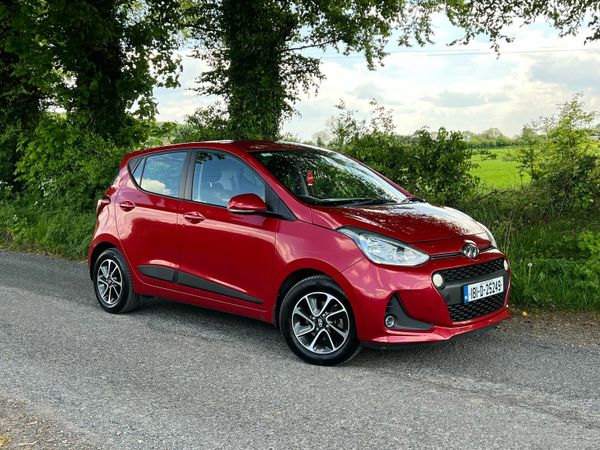 Hyundai i10 Hatchback, Petrol, 2018, Red