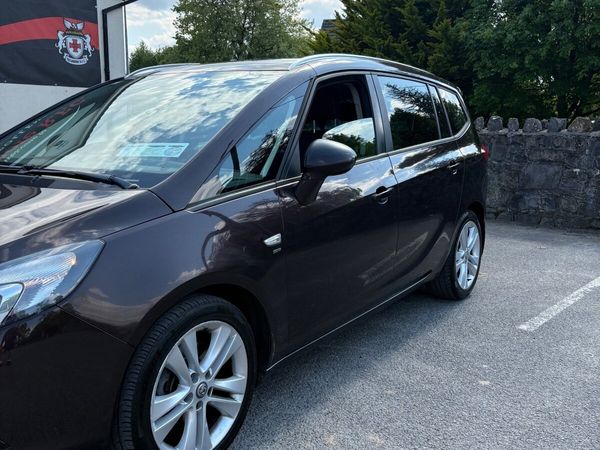 Vauxhall Zafira MPV, Diesel, 2014, Brown