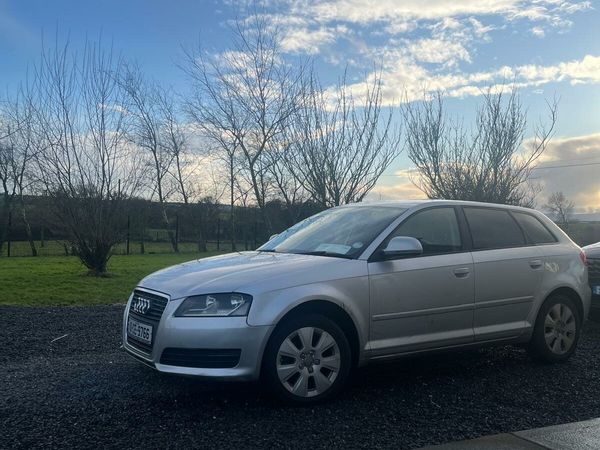 Audi A3 Hatchback, Diesel, 2010, Silver