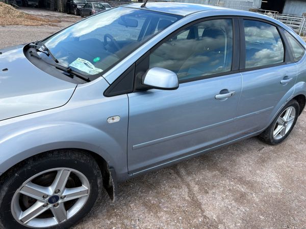 Ford Focus Hatchback, Petrol, 2008, Blue