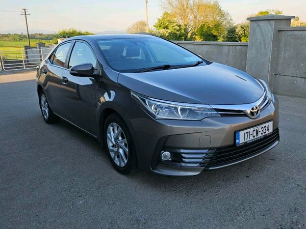 Toyota Corolla Saloon, Diesel, 2017, Grey