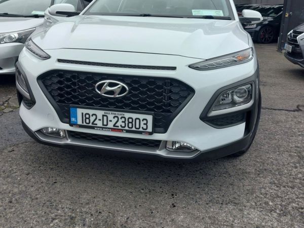 Hyundai KONA Hatchback, Petrol, 2018, White