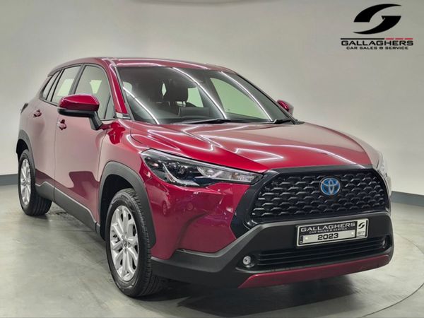 Toyota Corolla Cross Hatchback, Hybrid, 2023, Red