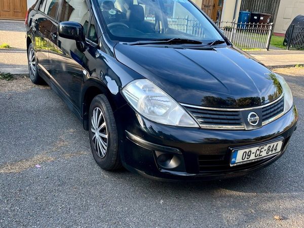 Nissan Tiida Saloon, Petrol, 2009, Black