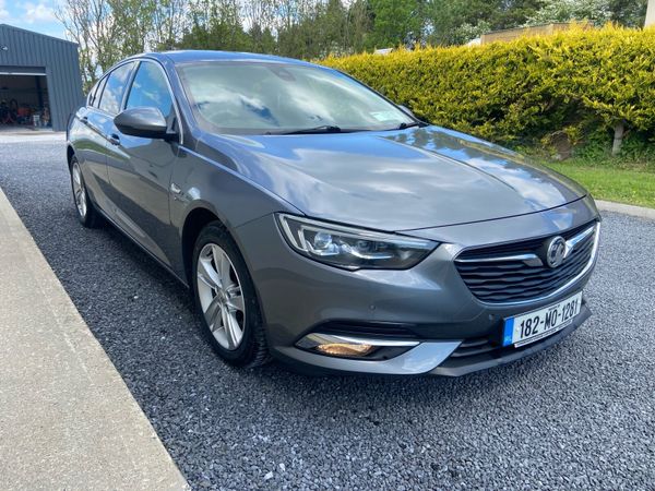 Vauxhall Insignia Hatchback, Diesel, 2018, Grey