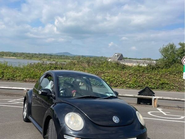 Volkswagen Beetle Hatchback, Petrol, 2007, Black
