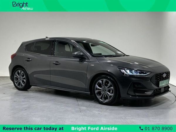 Ford Focus Hatchback, Petrol, 2024, Grey