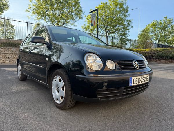 Volkswagen Polo Hatchback, Petrol, 2005, Black